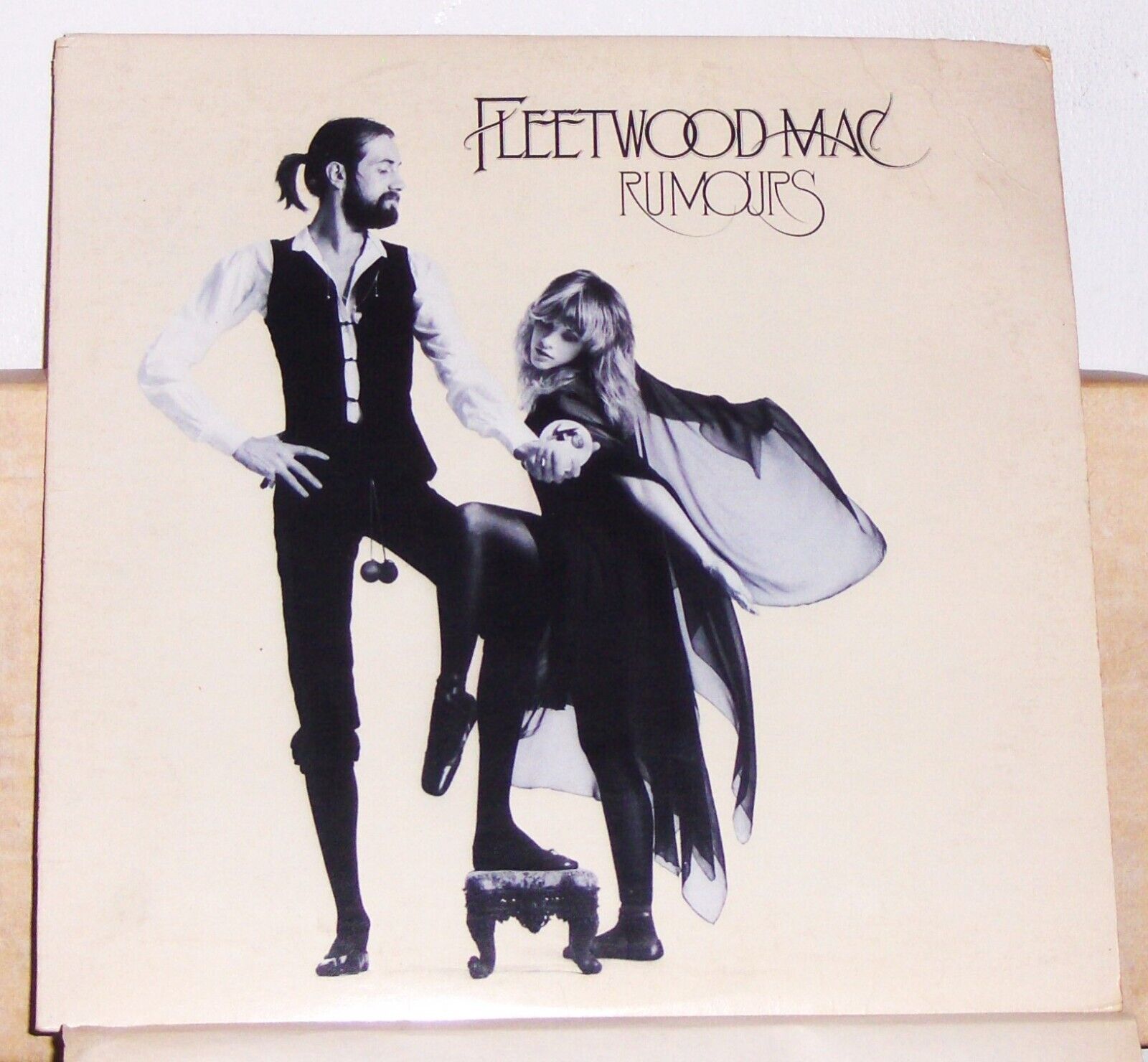 Fleetwood Mac – Rumours - 1977 Vinyl LP Record Album - Textured Cover and Insert